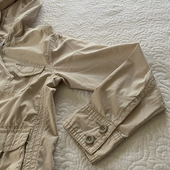 GAP Utility Jacket Light Tan Hood Long Sleeve With Buttons Pockets Size XS - Picture 9 of 12
